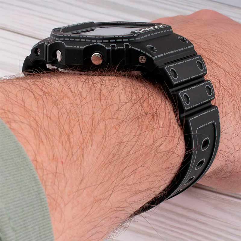 Casio DW-5600RGM-1ER Casio DW-5600RGM-1ER