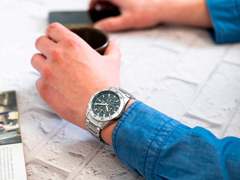 Casio EFR-526D-2AVUEF Casio EFR-526D-2AVUEF