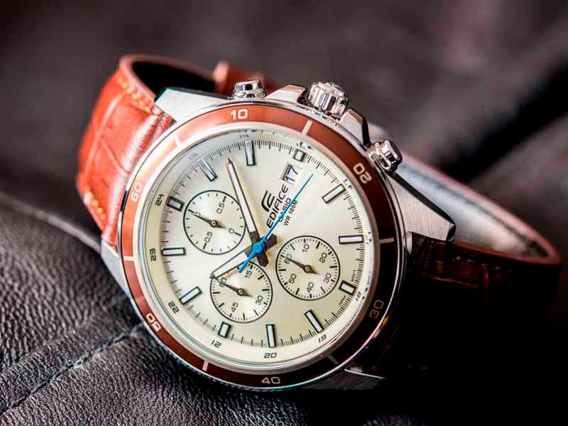 Casio EFR-526L-7B