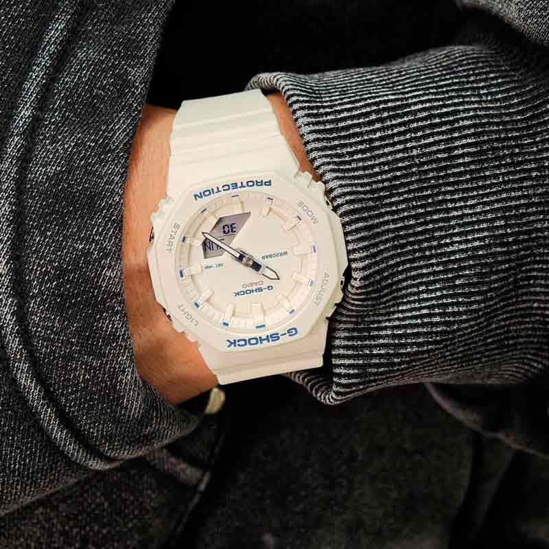 Casio GMA-P2100BA-7AER Casio GMA-P2100BA-7AER