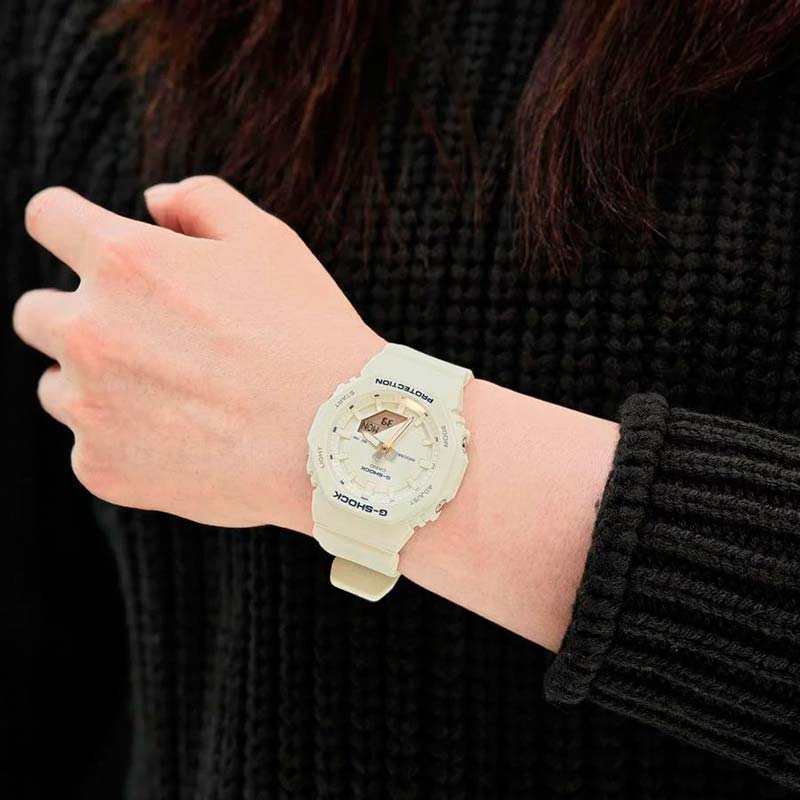 Casio GMA-P2100BA-7AER Casio GMA-P2100BA-7AER