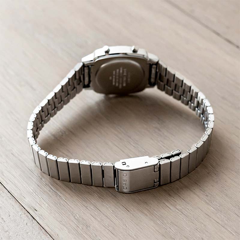 Casio LA670WES-7AEF