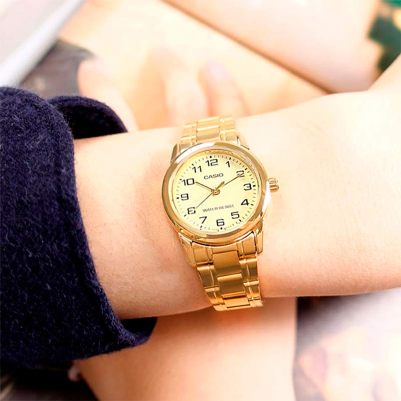 Casio LTP-V001G-9B Casio LTP-V001G-9B