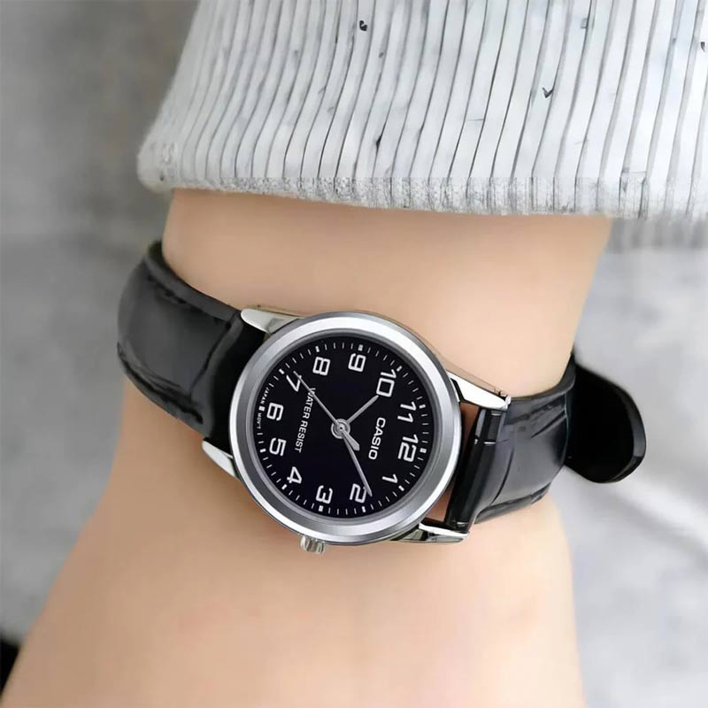 Casio LTP-V001L-1B Casio LTP-V001L-1B