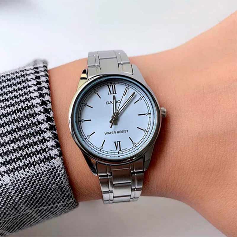 Casio LTP-V005D-2B3 Casio LTP-V005D-2B3