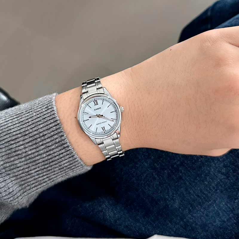 Casio LTP-V005D-2B3 Casio LTP-V005D-2B3