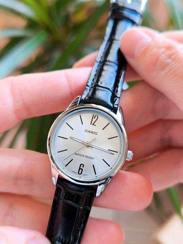 Casio LTP-V005L-7B Casio LTP-V005L-7B