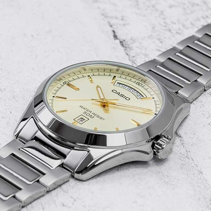 Casio MTP-1370D-9A Casio MTP-1370D-9A